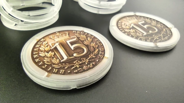 protektory kapsle zetony oslonki duze przyklad.jpg