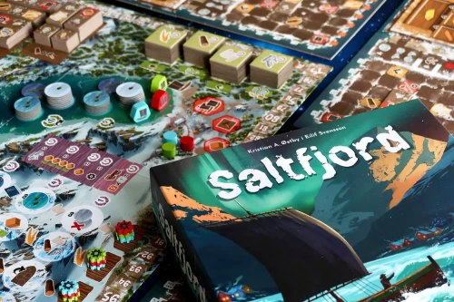 saltfyord-gra-planszowa-galakta-komponenty.webp
