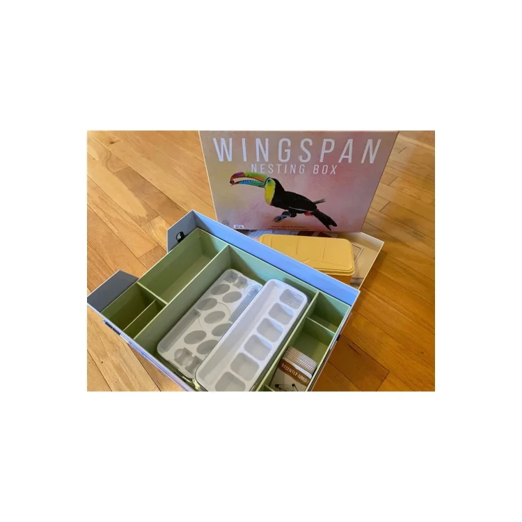 wingspan-nesting-box-wnetrze.webp