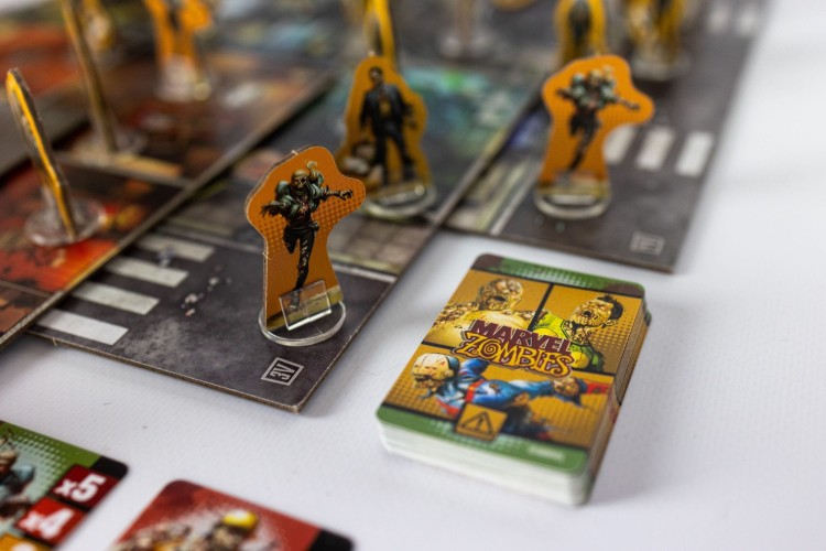 Marvel Zombies Rewolucja Bohaterów zawartość