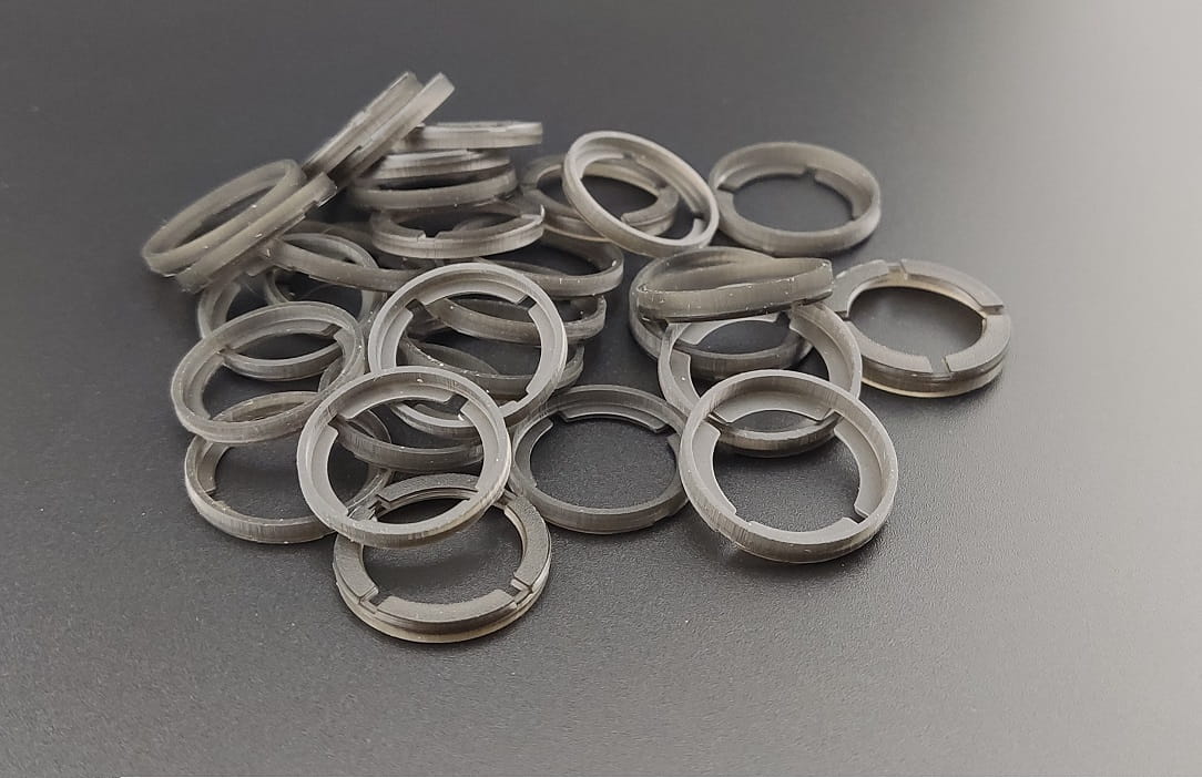 Protektory kapsle oslonki zetony czarne.jpg