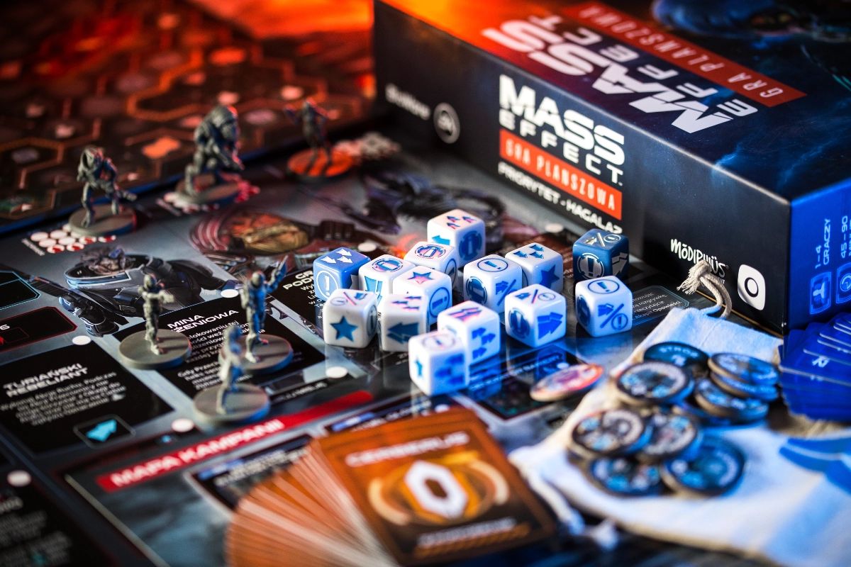 mass-effect-gra-planszowa-komponenty.jpg